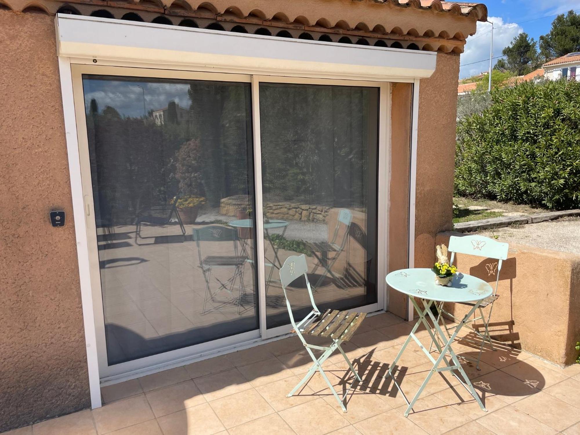 Studio Charmant Avec Terrasse Lançon-Provence Eksteriør bilde