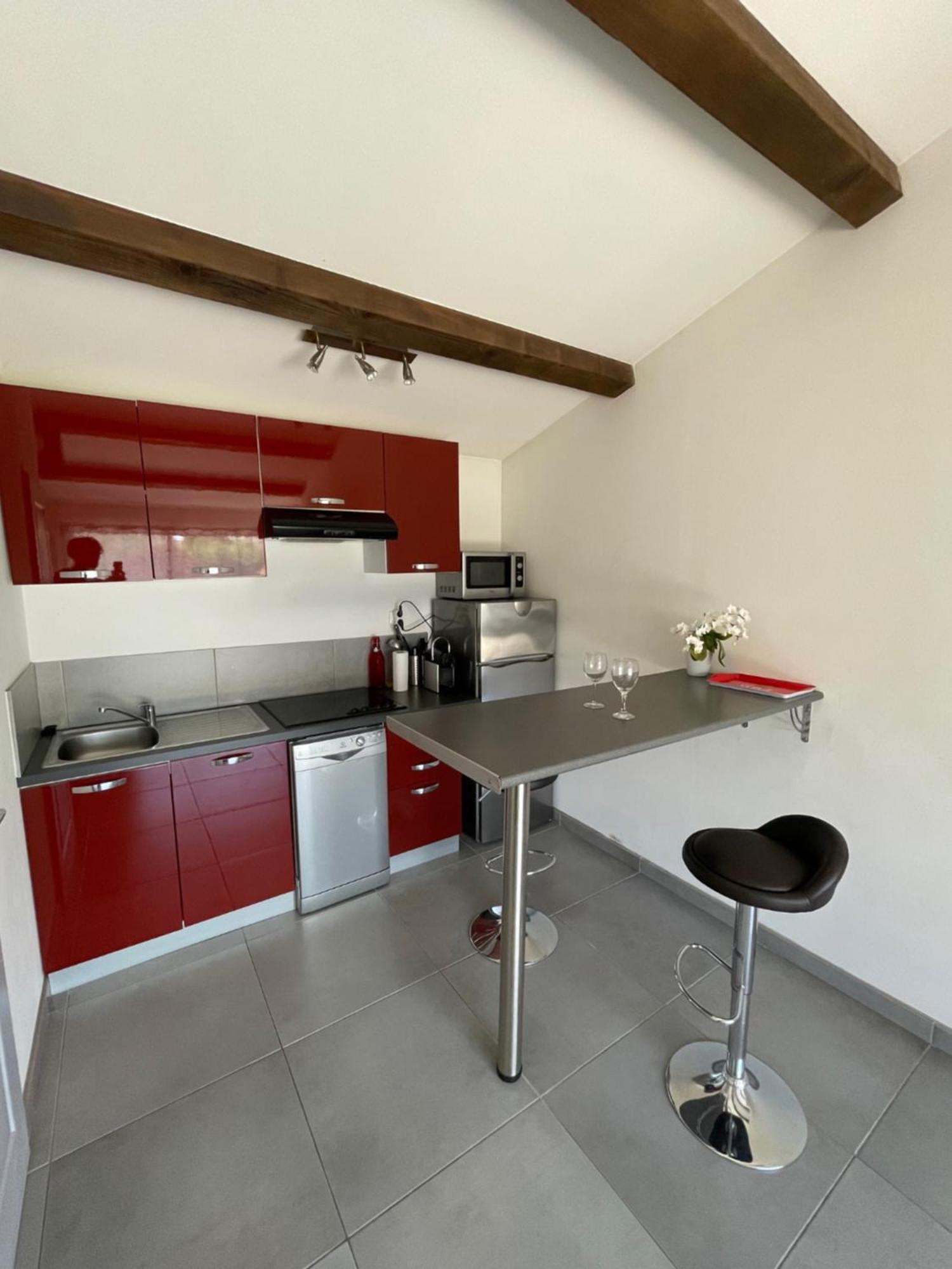 Studio Charmant Avec Terrasse Lançon-Provence Eksteriør bilde